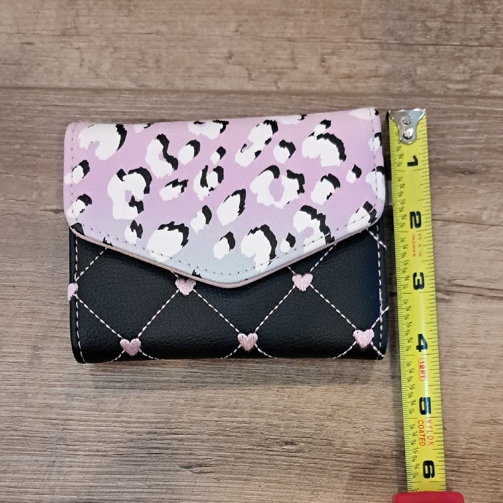 Betsey Johnson Pink and Black With Hearts Wallet. NWOT - Picture 8 of 8